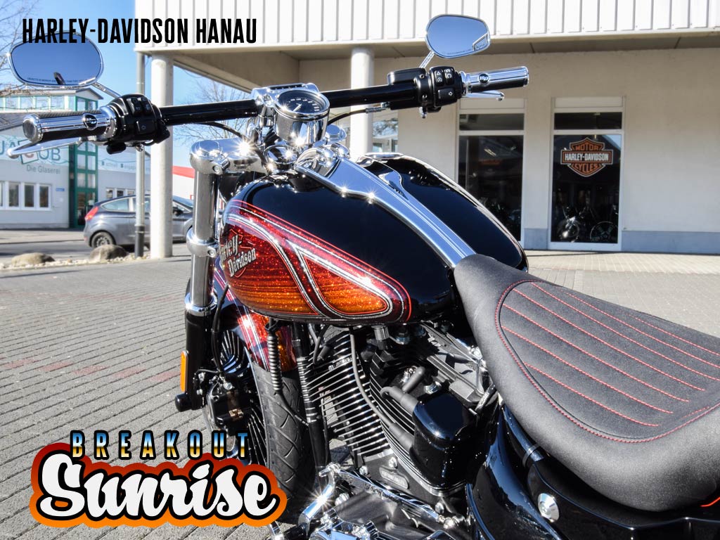 Harley-Davidson Hanau Breakout Sunrise Custombike Umbau