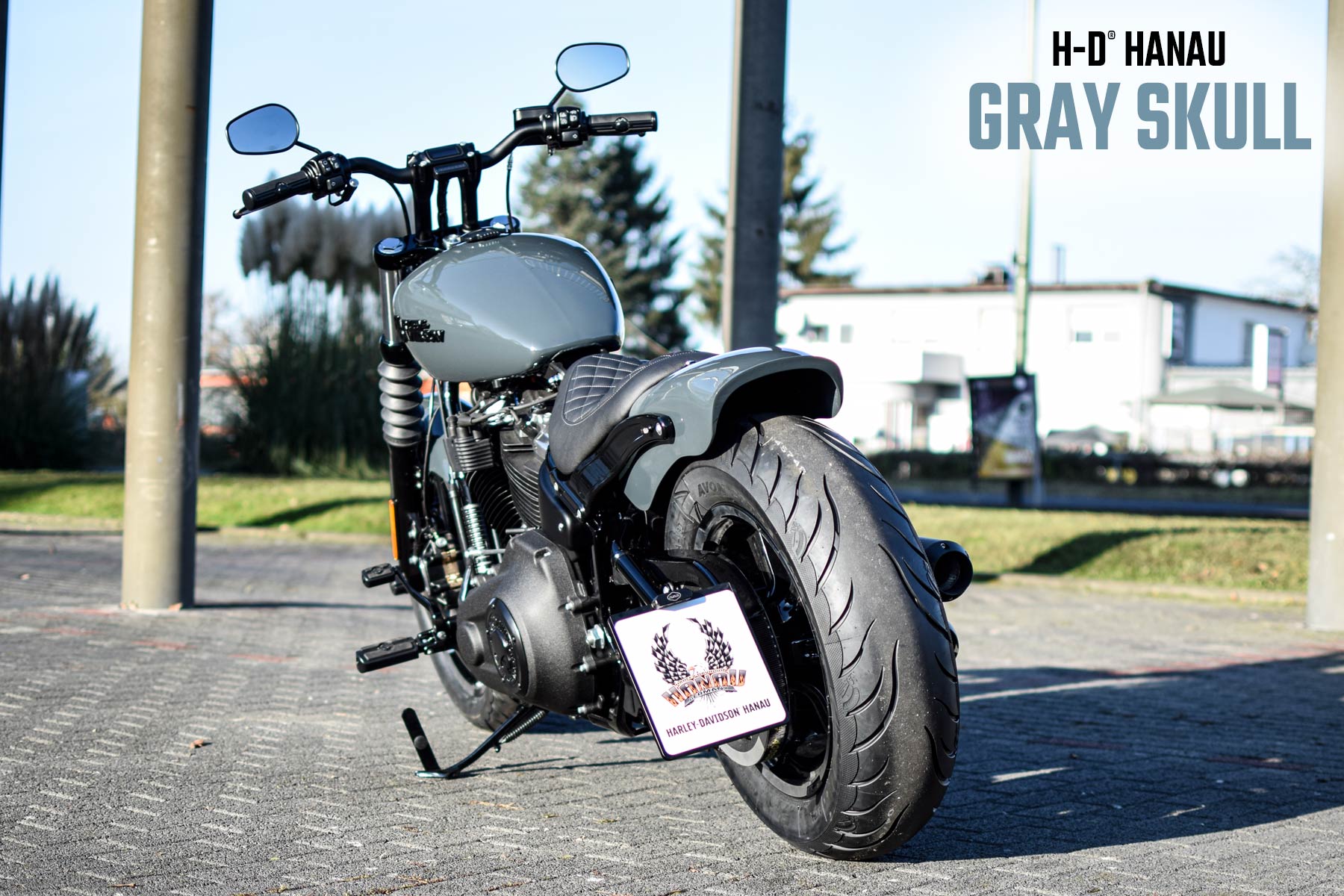 Harley-Davidson Hanau Street B Umbau Gray Skull Custombike