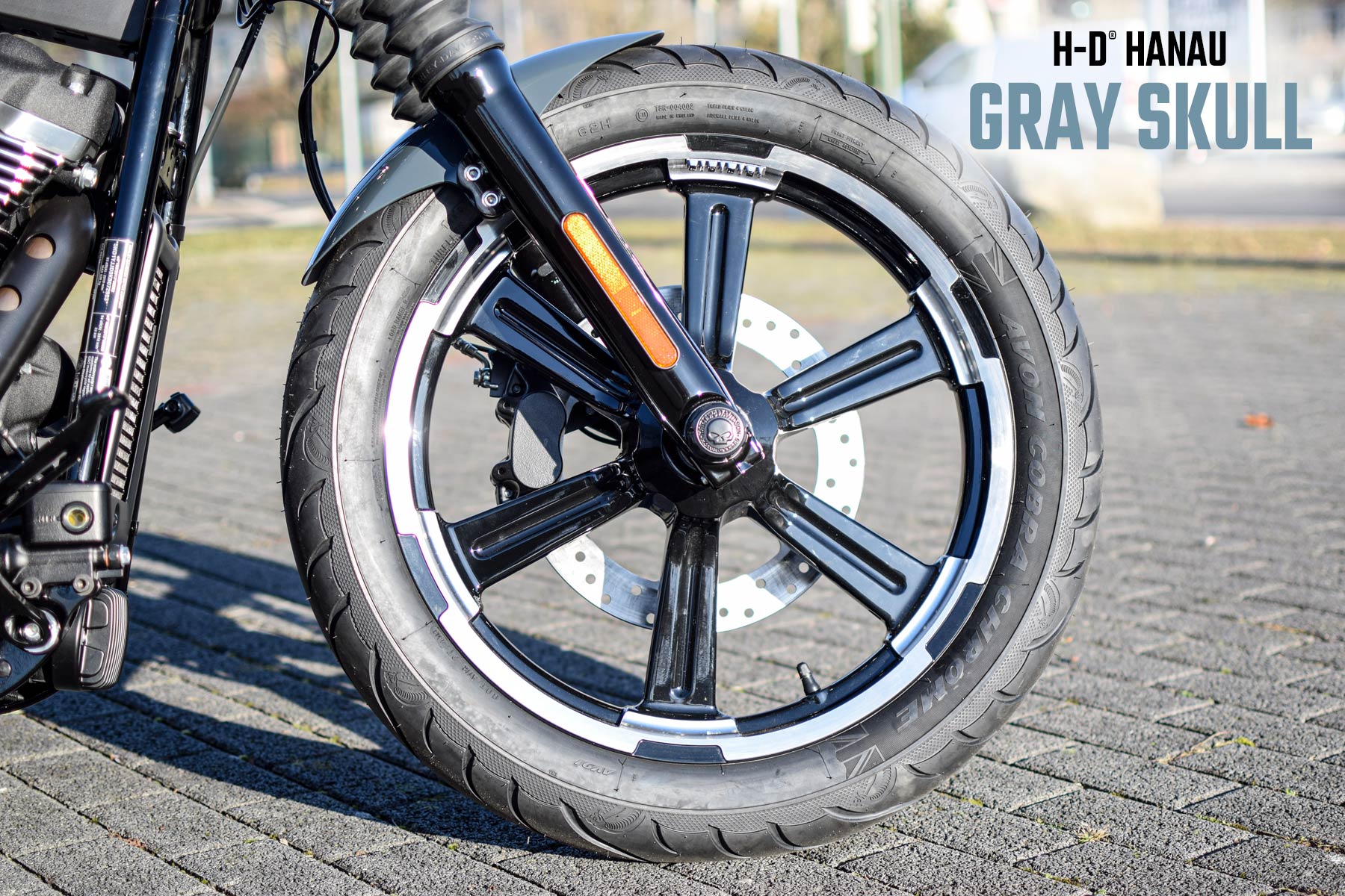 Harley-Davidson Hanau Street B Umbau Gray Skull Custombike